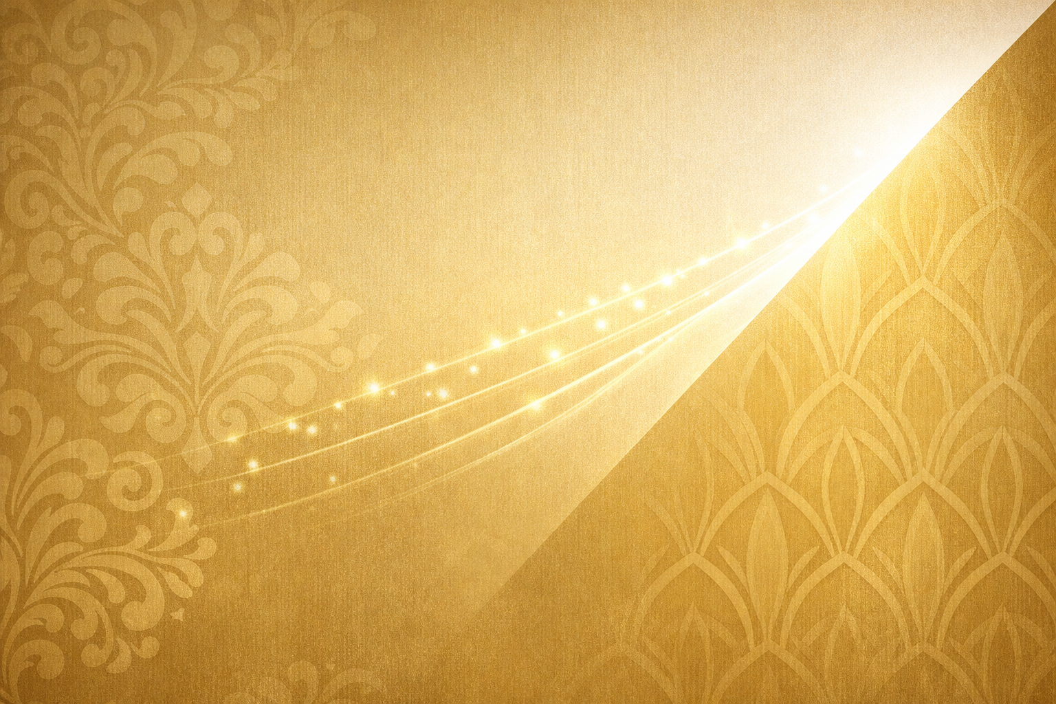 Abstraktes Tapetenbild in Beige-Gold mit wohnlichem Ornamentmuster und diagonaler Lichtführung.